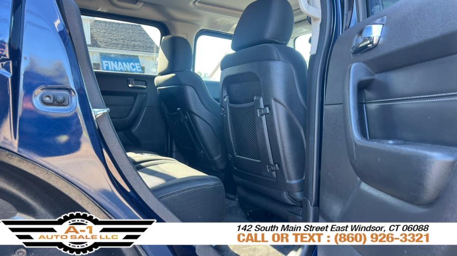 2007 HUMMER H3 4WD 4dr SUV, available for sale in East Windsor, Connecticut | A1 Auto Sale LLC. East Windsor, Connecticut 2007 HUMMER H3 4WD 4dr SUV, available for sale in East Windsor, Connecticut | A1 Auto Sale LLC. East Windsor, Connecticut