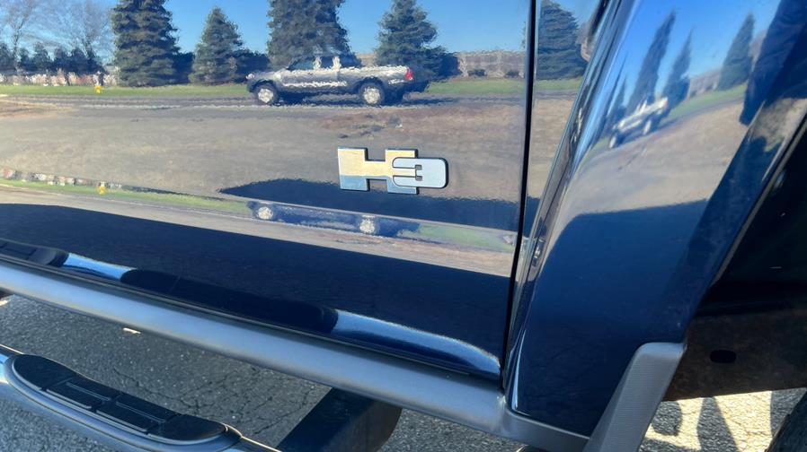 2007 HUMMER H3 4WD 4dr SUV, available for sale in East Windsor, Connecticut | A1 Auto Sale LLC. East Windsor, Connecticut 2007 HUMMER H3 4WD 4dr SUV, available for sale in East Windsor, Connecticut | A1 Auto Sale LLC. East Windsor, Connecticut