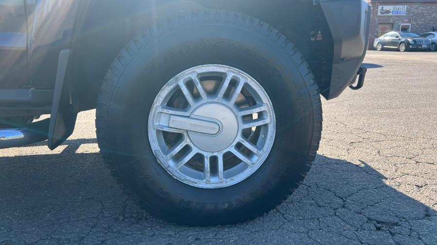 2007 HUMMER H3 4WD 4dr SUV, available for sale in East Windsor, Connecticut | A1 Auto Sale LLC. East Windsor, Connecticut 2007 HUMMER H3 4WD 4dr SUV, available for sale in East Windsor, Connecticut | A1 Auto Sale LLC. East Windsor, Connecticut