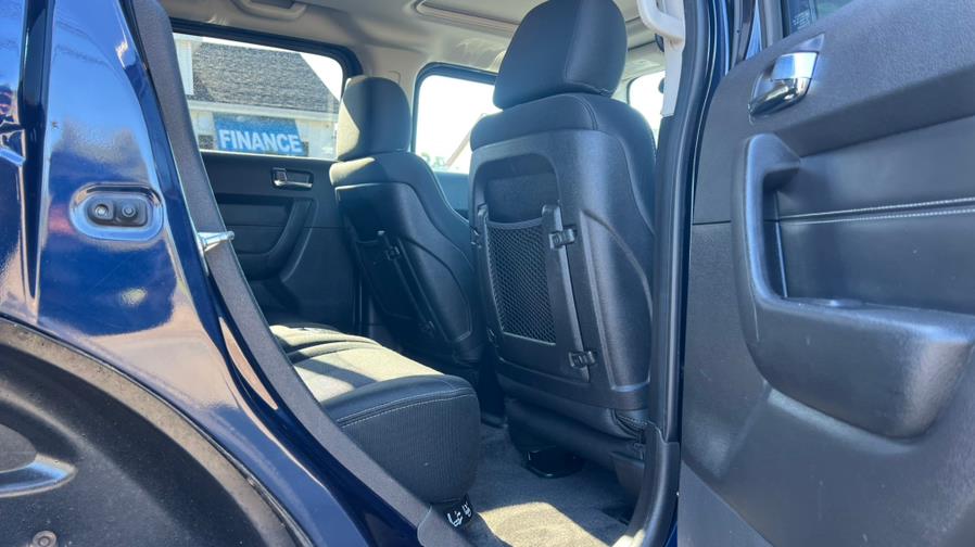 2007 HUMMER H3 4WD 4dr SUV, available for sale in East Windsor, Connecticut | A1 Auto Sale LLC. East Windsor, Connecticut 2007 HUMMER H3 4WD 4dr SUV, available for sale in East Windsor, Connecticut | A1 Auto Sale LLC. East Windsor, Connecticut