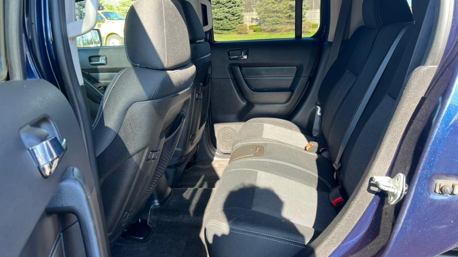 2007 HUMMER H3 4WD 4dr SUV, available for sale in East Windsor, Connecticut | A1 Auto Sale LLC. East Windsor, Connecticut 2007 HUMMER H3 4WD 4dr SUV, available for sale in East Windsor, Connecticut | A1 Auto Sale LLC. East Windsor, Connecticut
