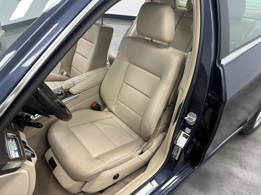 2016 Mercedes-Benz E-Class 4dr Sdn E 350 Luxury 4MATIC, available for sale in Elizabeth, New Jersey | M Auto Group. Elizabeth, New Jersey 2016 Mercedes-Benz E-Class 4dr Sdn E 350 Luxury 4MATIC, available for sale in Elizabeth, New Jersey | M Auto Group. Elizabeth, New Jersey