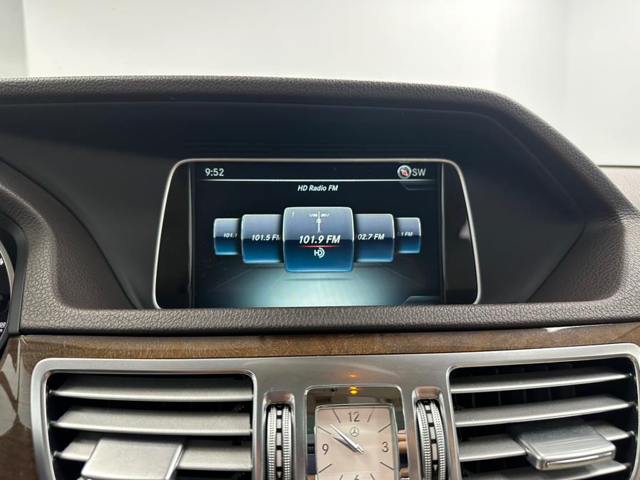 2016 Mercedes-Benz E-Class 4dr Sdn E 350 Luxury 4MATIC, available for sale in Elizabeth, New Jersey | M Auto Group. Elizabeth, New Jersey 2016 Mercedes-Benz E-Class 4dr Sdn E 350 Luxury 4MATIC, available for sale in Elizabeth, New Jersey | M Auto Group. Elizabeth, New Jersey