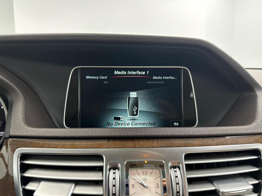 2016 Mercedes-Benz E-Class 4dr Sdn E 350 Luxury 4MATIC, available for sale in Elizabeth, New Jersey | M Auto Group. Elizabeth, New Jersey 2016 Mercedes-Benz E-Class 4dr Sdn E 350 Luxury 4MATIC, available for sale in Elizabeth, New Jersey | M Auto Group. Elizabeth, New Jersey