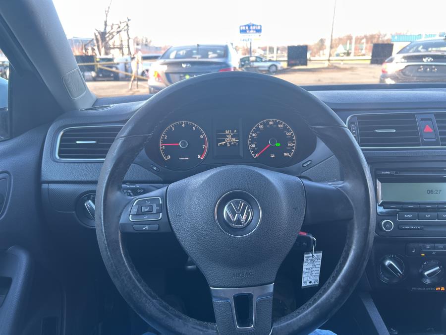 2011 Volkswagen Jetta Sedan 4dr Auto SE w/Convenience & Sunroof PZEV, available for sale in South Windsor , Connecticut | Ful-line Auto LLC. South Windsor , Connecticut 2011 Volkswagen Jetta Sedan 4dr Auto SE w/Convenience & Sunroof PZEV, available for sale in South Windsor , Connecticut | Ful-line Auto LLC. South Windsor , Connecticut