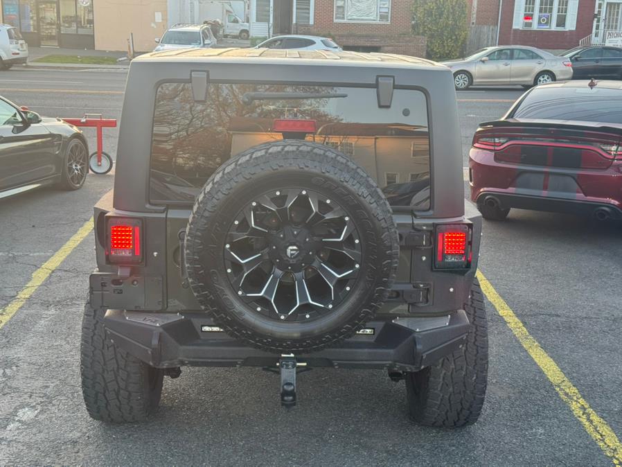 2015 Jeep Wrangler Unlimited 4WD 4dr Rubicon, available for sale in Linden, New Jersey | Champion Auto Sales. Linden, New Jersey 2015 Jeep Wrangler Unlimited 4WD 4dr Rubicon, available for sale in Linden, New Jersey | Champion Auto Sales. Linden, New Jersey