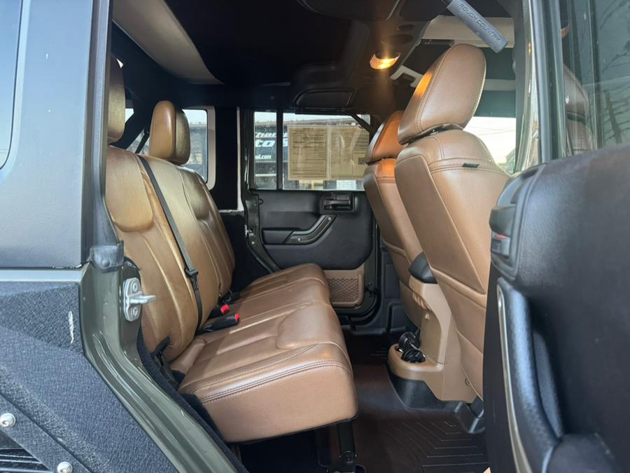2015 Jeep Wrangler Unlimited 4WD 4dr Rubicon, available for sale in Linden, New Jersey | Champion Auto Sales. Linden, New Jersey 2015 Jeep Wrangler Unlimited 4WD 4dr Rubicon, available for sale in Linden, New Jersey | Champion Auto Sales. Linden, New Jersey