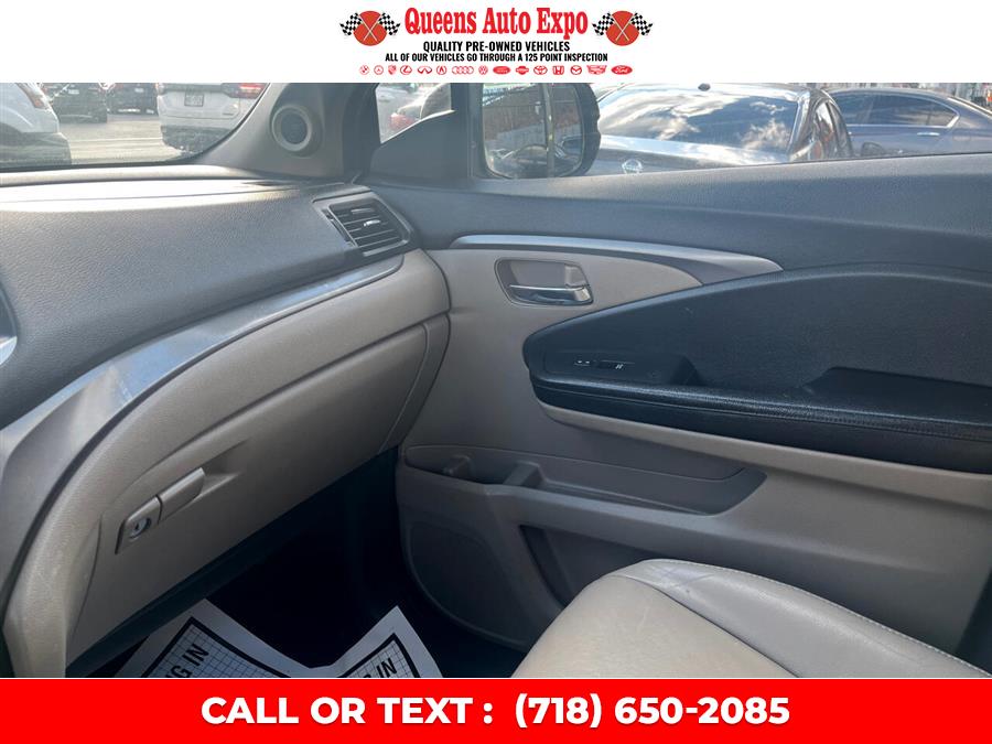 2016 Honda Pilot EXL 4WD, available for sale in Woodside, New York | Queens Auto Expo. Woodside, New York 2016 Honda Pilot EXL 4WD, available for sale in Woodside, New York | Queens Auto Expo. Woodside, New York