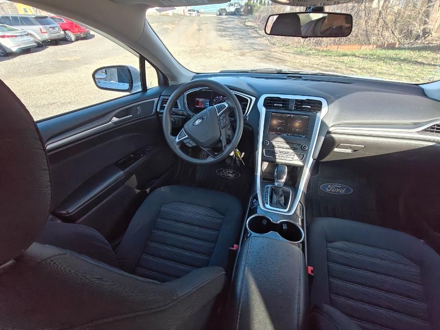 2016 Ford Fusion 4dr Sdn SE FWD, available for sale in South Windsor, Connecticut | Fancy Rides LLC. South Windsor, Connecticut 2016 Ford Fusion 4dr Sdn SE FWD, available for sale in South Windsor, Connecticut | Fancy Rides LLC. South Windsor, Connecticut