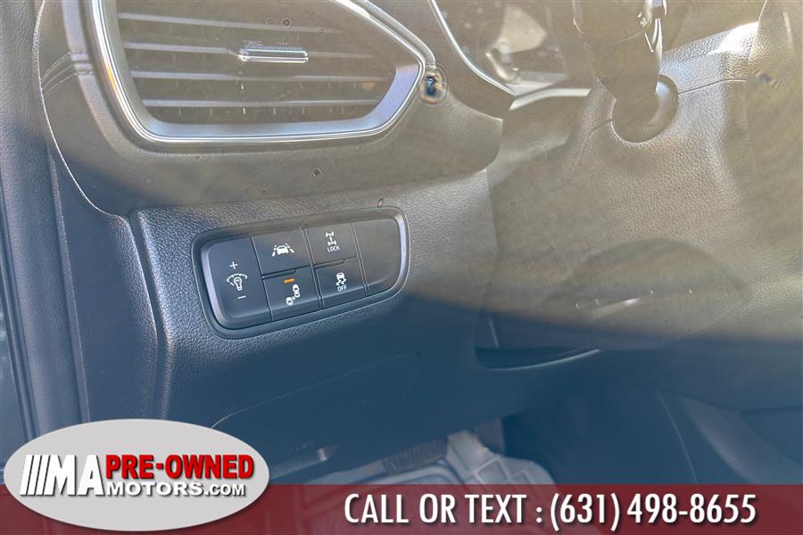 2020 Hyundai Santa Fe SEL 2.4L Auto AWD, available for sale in Huntington Station, New York | M & A Motors. Huntington Station, New York 2020 Hyundai Santa Fe SEL 2.4L Auto AWD, available for sale in Huntington Station, New York | M & A Motors. Huntington Station, New York