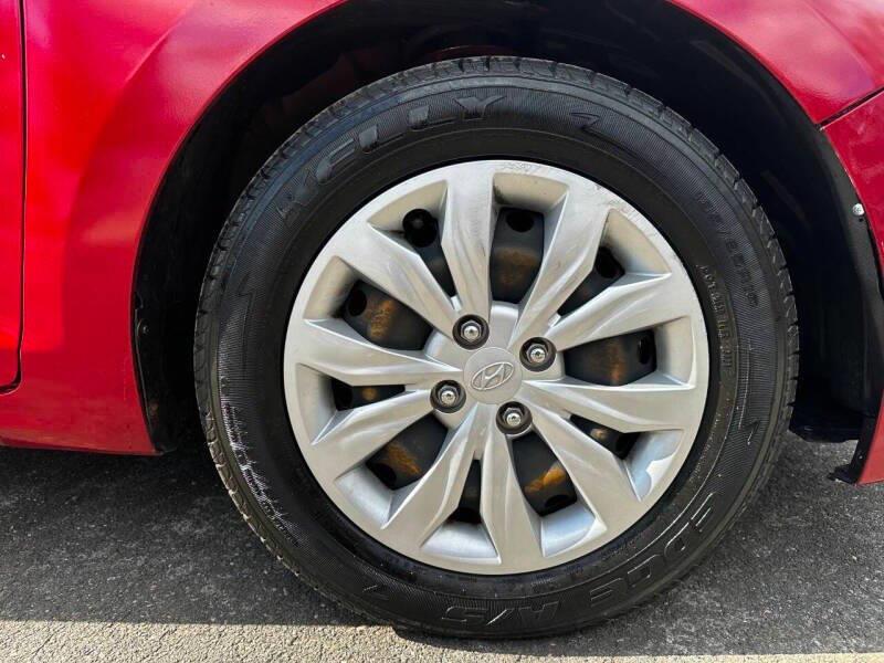 2020 Hyundai Accent SE 4dr Sedan CVT, available for sale in Hempstead, New York | VIP Auto Credit Express. Hempstead, New York 2020 Hyundai Accent SE 4dr Sedan CVT, available for sale in Hempstead, New York | VIP Auto Credit Express. Hempstead, New York