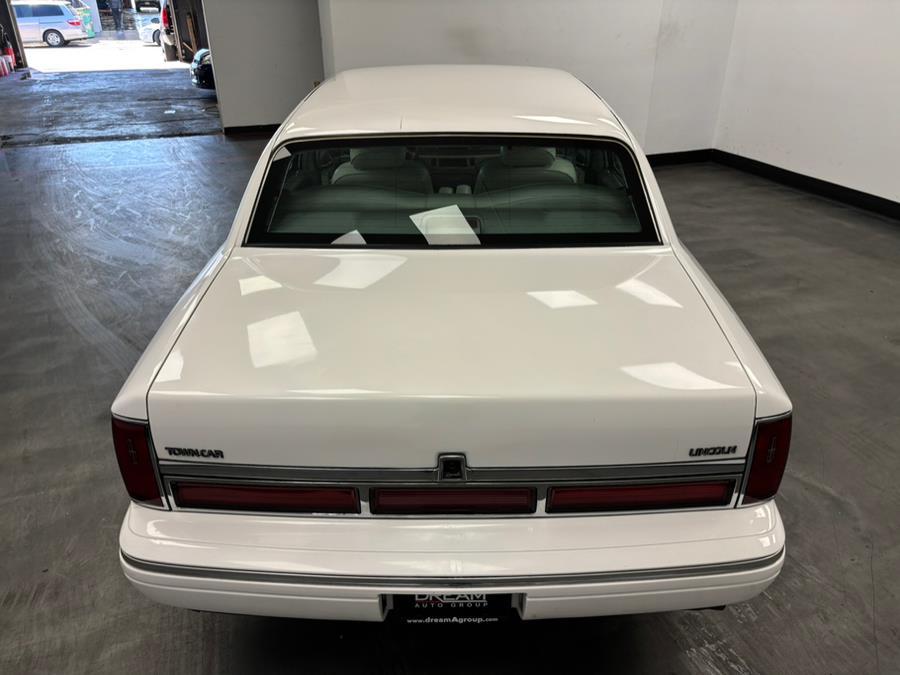 1997 Lincoln Town Car 4dr Sdn Executive, available for sale in Elizabeth, New Jersey | Dream Auto Group. Elizabeth, New Jersey 1997 Lincoln Town Car 4dr Sdn Executive, available for sale in Elizabeth, New Jersey | Dream Auto Group. Elizabeth, New Jersey