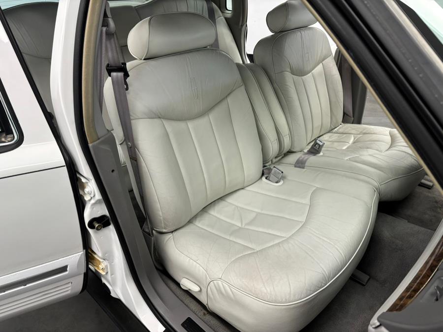 1997 Lincoln Town Car 4dr Sdn Executive, available for sale in Elizabeth, New Jersey | Dream Auto Group. Elizabeth, New Jersey 1997 Lincoln Town Car 4dr Sdn Executive, available for sale in Elizabeth, New Jersey | Dream Auto Group. Elizabeth, New Jersey