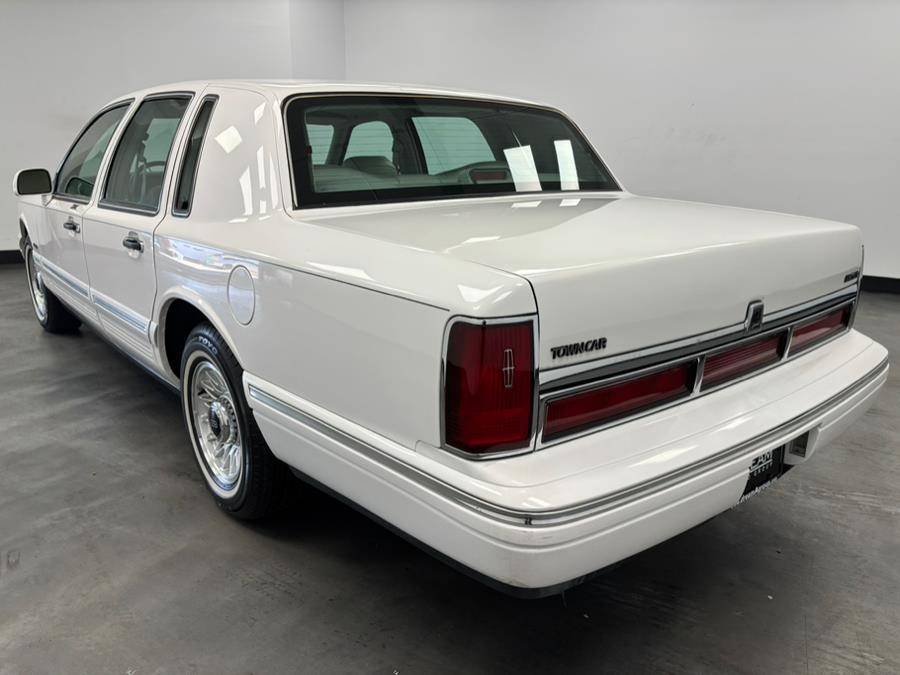 1997 Lincoln Town Car 4dr Sdn Executive, available for sale in Elizabeth, New Jersey | Dream Auto Group. Elizabeth, New Jersey 1997 Lincoln Town Car 4dr Sdn Executive, available for sale in Elizabeth, New Jersey | Dream Auto Group. Elizabeth, New Jersey