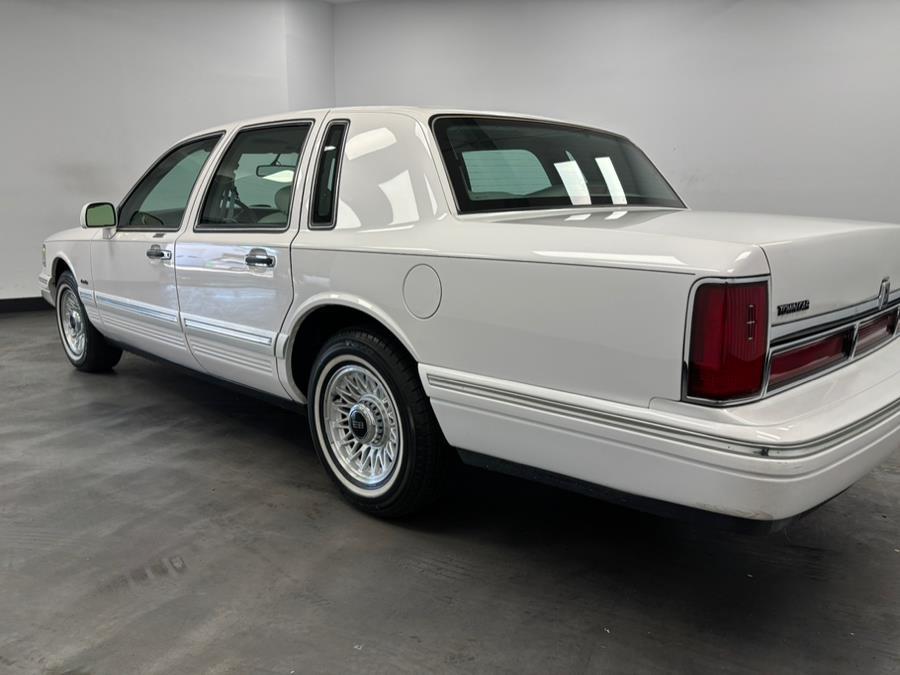 1997 Lincoln Town Car 4dr Sdn Executive, available for sale in Elizabeth, New Jersey | Dream Auto Group. Elizabeth, New Jersey 1997 Lincoln Town Car 4dr Sdn Executive, available for sale in Elizabeth, New Jersey | Dream Auto Group. Elizabeth, New Jersey
