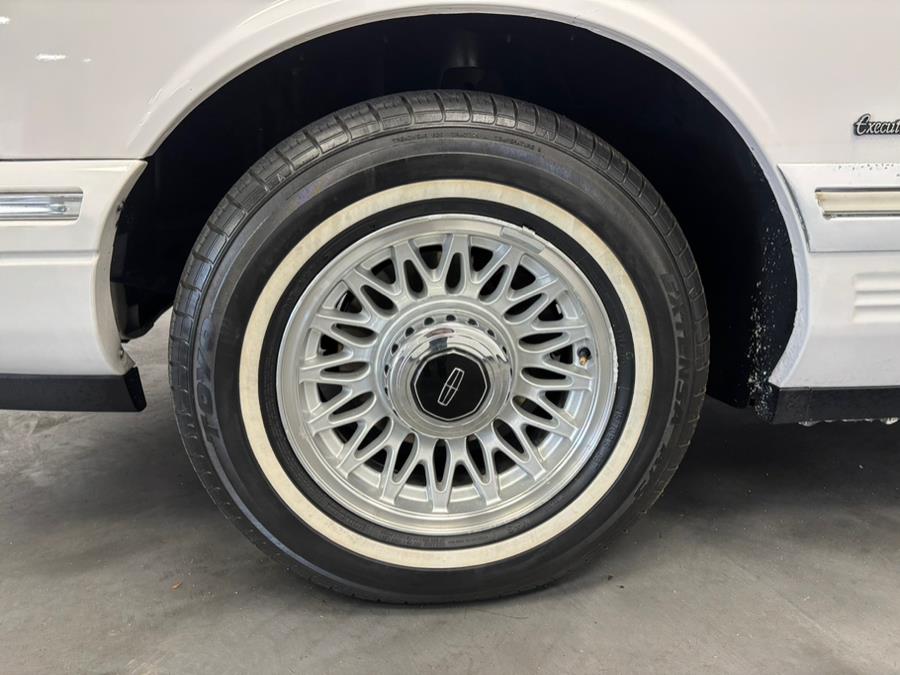 1997 Lincoln Town Car 4dr Sdn Executive, available for sale in Elizabeth, New Jersey | Dream Auto Group. Elizabeth, New Jersey 1997 Lincoln Town Car 4dr Sdn Executive, available for sale in Elizabeth, New Jersey | Dream Auto Group. Elizabeth, New Jersey
