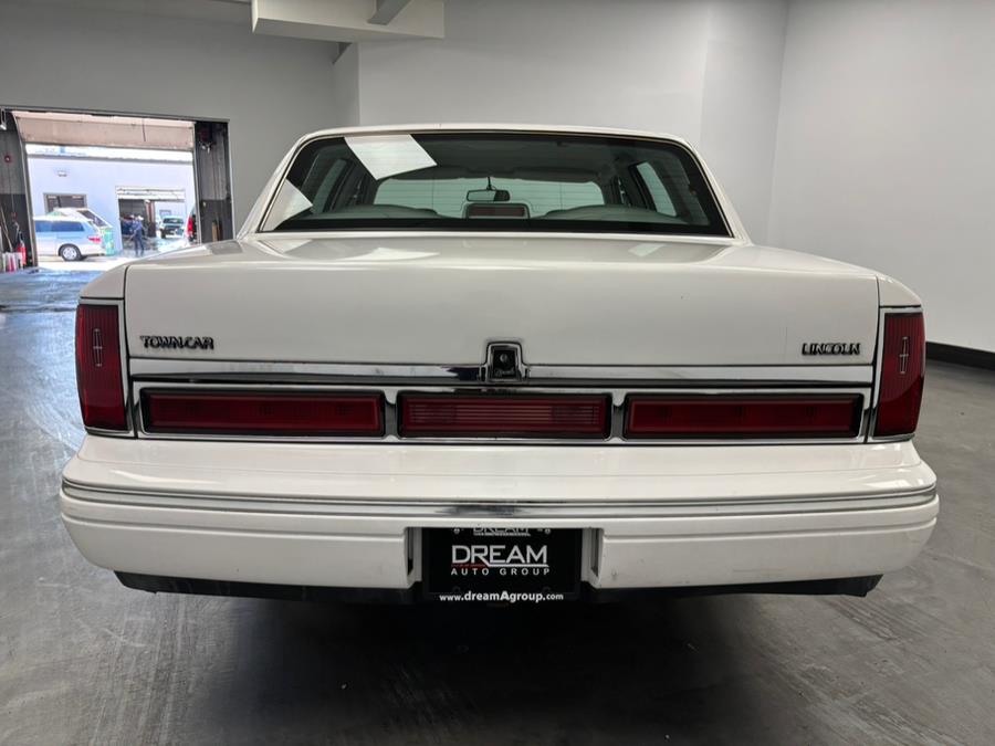 1997 Lincoln Town Car 4dr Sdn Executive, available for sale in Elizabeth, New Jersey | Dream Auto Group. Elizabeth, New Jersey 1997 Lincoln Town Car 4dr Sdn Executive, available for sale in Elizabeth, New Jersey | Dream Auto Group. Elizabeth, New Jersey