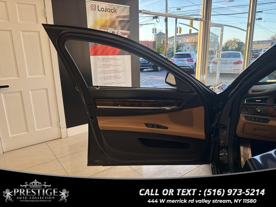 2015 BMW 7 Series 4dr Sdn 750Li xDrive AWD, available for sale in Valley Stream, New York | Prestige Auto Collection. Valley Stream, New York 2015 BMW 7 Series 4dr Sdn 750Li xDrive AWD, available for sale in Valley Stream, New York | Prestige Auto Collection. Valley Stream, New York