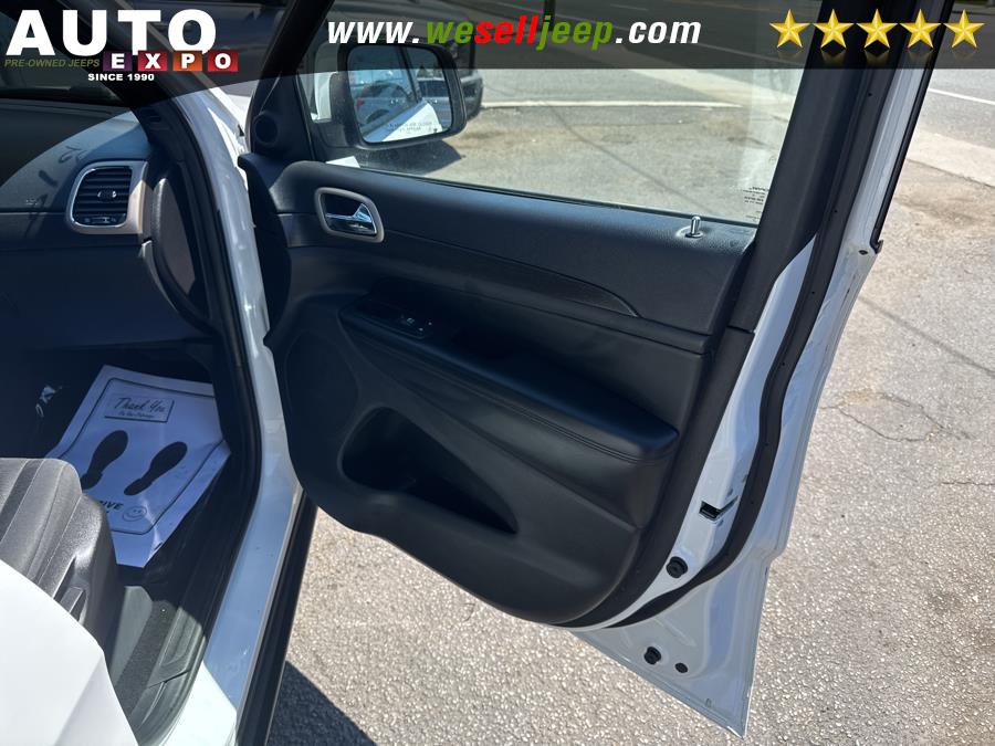 2015 Jeep Grand Cherokee 4WD 4dr Altitude, available for sale in Huntington, New York | Auto Expo. Huntington, New York 2015 Jeep Grand Cherokee 4WD 4dr Altitude, available for sale in Huntington, New York | Auto Expo. Huntington, New York