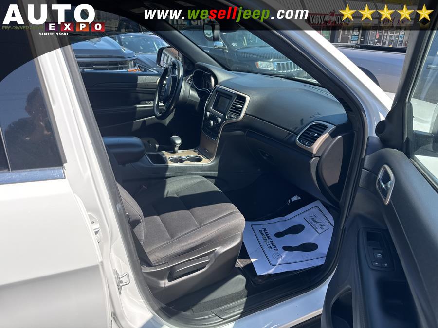 2015 Jeep Grand Cherokee 4WD 4dr Altitude, available for sale in Huntington, New York | Auto Expo. Huntington, New York 2015 Jeep Grand Cherokee 4WD 4dr Altitude, available for sale in Huntington, New York | Auto Expo. Huntington, New York