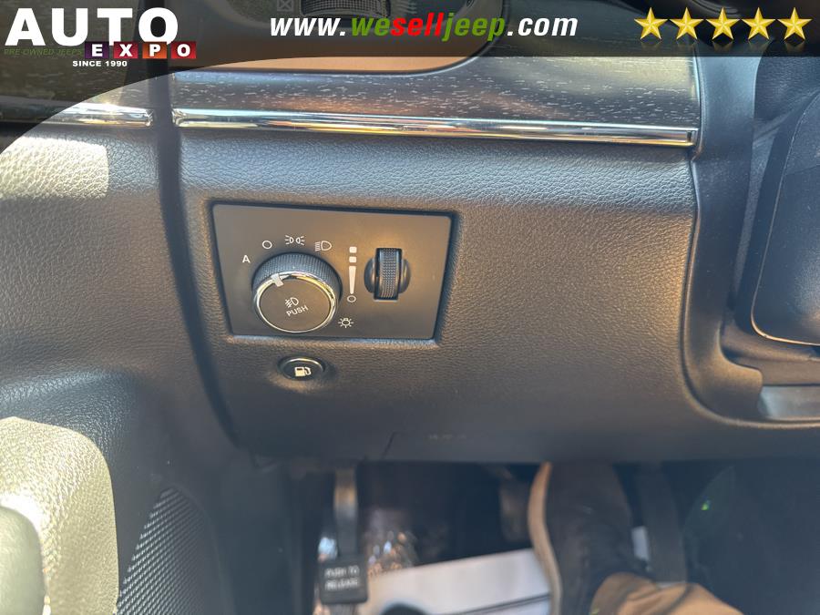 2017 Jeep Grand Cherokee Limited 4x4, available for sale in Huntington, New York | Auto Expo. Huntington, New York 2017 Jeep Grand Cherokee Limited 4x4, available for sale in Huntington, New York | Auto Expo. Huntington, New York