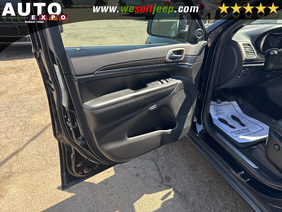 2017 Jeep Grand Cherokee Limited 4x4, available for sale in Huntington, New York | Auto Expo. Huntington, New York 2017 Jeep Grand Cherokee Limited 4x4, available for sale in Huntington, New York | Auto Expo. Huntington, New York