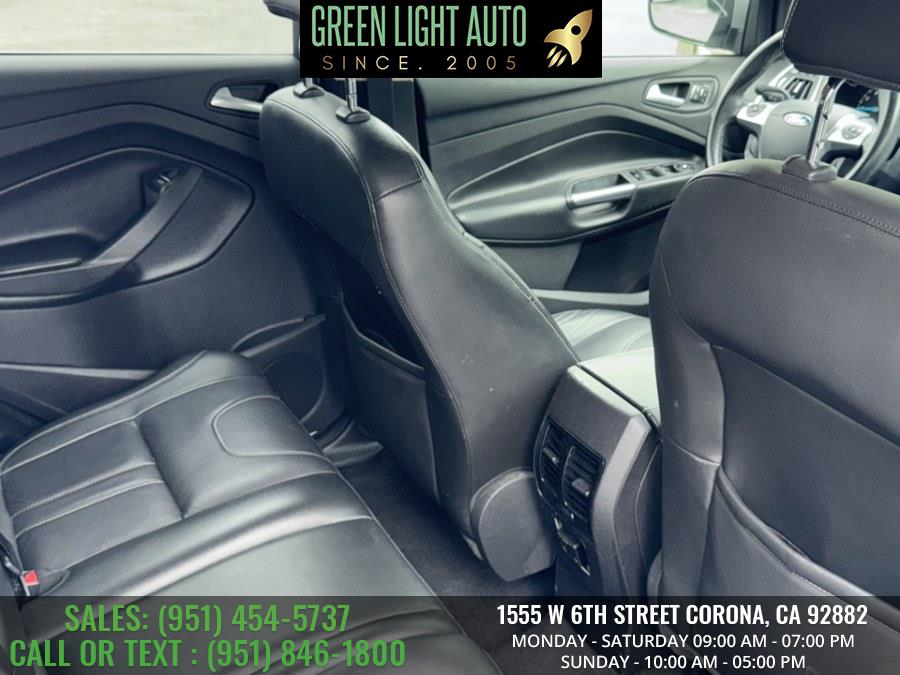 2013 Ford Escape FWD 4dr Titanium, available for sale in Corona, California | Green Light Auto. Corona, California 2013 Ford Escape FWD 4dr Titanium, available for sale in Corona, California | Green Light Auto. Corona, California