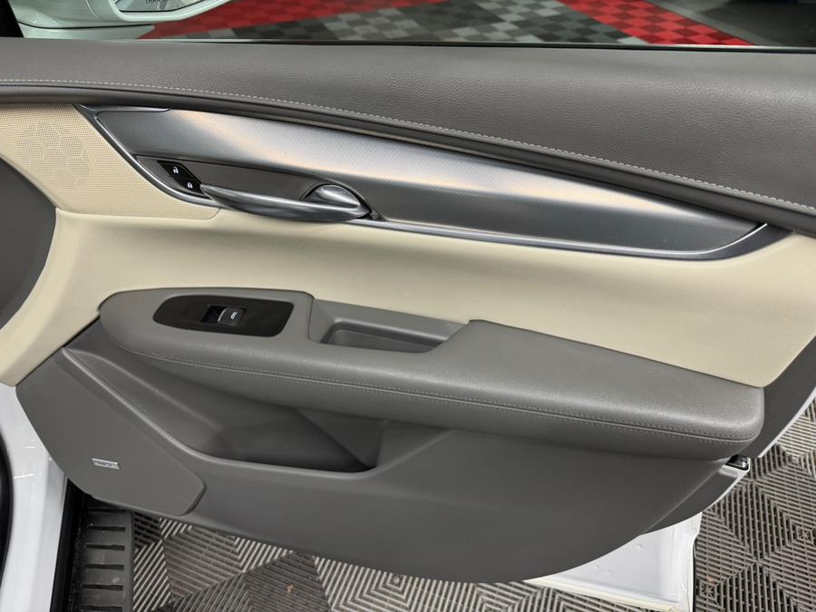 2017 Cadillac XT5 AWD 4dr Luxury, available for sale in West Babylon , New York | MP Motors Inc. West Babylon , New York 2017 Cadillac XT5 AWD 4dr Luxury, available for sale in West Babylon , New York | MP Motors Inc. West Babylon , New York
