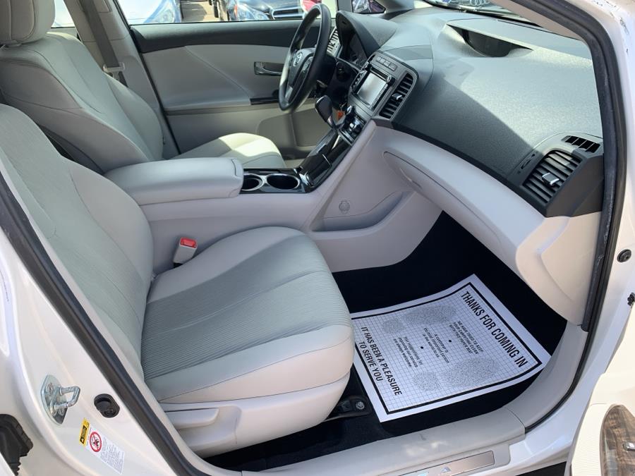 2013 Toyota Venza 4dr Wgn I4 AWD LE (Natl), available for sale in Springfield, Massachusetts | Absolute Motors Inc. Springfield, Massachusetts 2013 Toyota Venza 4dr Wgn I4 AWD LE (Natl), available for sale in Springfield, Massachusetts | Absolute Motors Inc. Springfield, Massachusetts