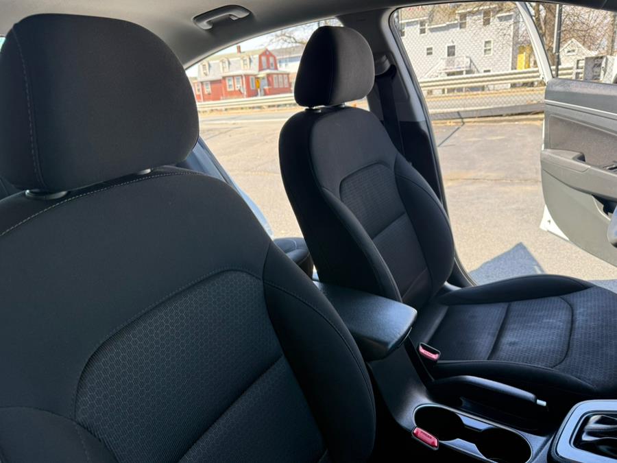 2018 Hyundai Elantra SEL 2.0L Auto (Alabama), available for sale in Revere, Massachusetts | Wonderland Auto. Revere, Massachusetts 2018 Hyundai Elantra SEL 2.0L Auto (Alabama), available for sale in Revere, Massachusetts | Wonderland Auto. Revere, Massachusetts