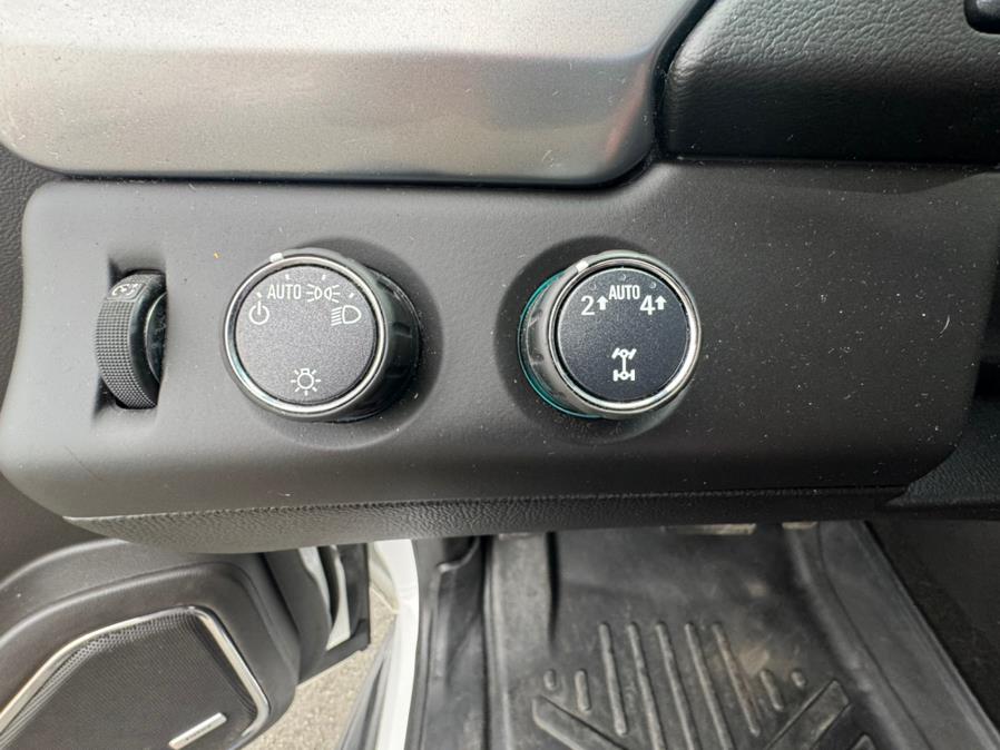 2017 Chevrolet Tahoe 4WD 4dr LT, available for sale in West Hartford, Connecticut | AutoMax. West Hartford, Connecticut 2017 Chevrolet Tahoe 4WD 4dr LT, available for sale in West Hartford, Connecticut | AutoMax. West Hartford, Connecticut
