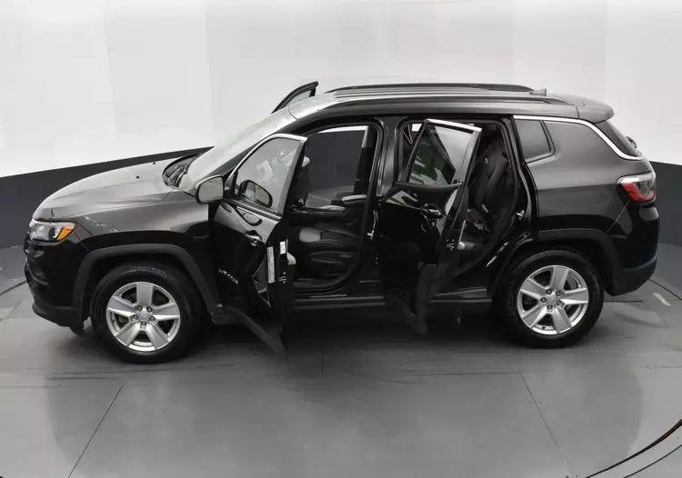 2022 Jeep Compass Latitude Sport Utility 4D, available for sale in Irvington, New Jersey | NJ Used Cars Center. Irvington, New Jersey 2022 Jeep Compass Latitude Sport Utility 4D, available for sale in Irvington, New Jersey | NJ Used Cars Center. Irvington, New Jersey