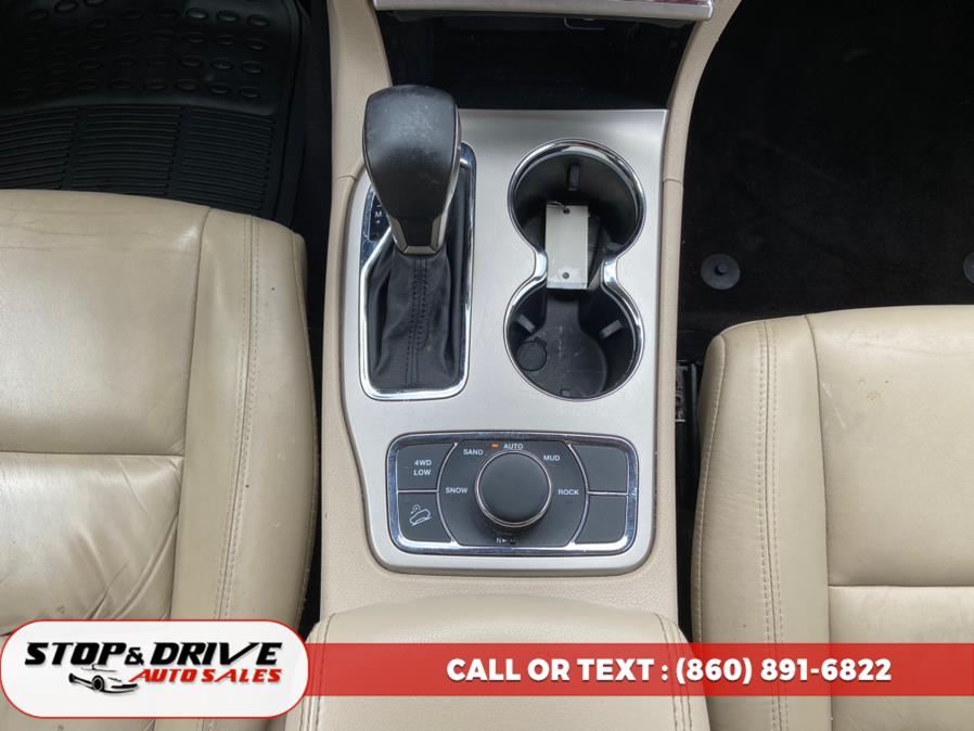 2016 Jeep Grand Cherokee 4WD 4dr Limited, available for sale in East Windsor, Connecticut | Stop & Drive Auto Sales. East Windsor, Connecticut 2016 Jeep Grand Cherokee 4WD 4dr Limited, available for sale in East Windsor, Connecticut | Stop & Drive Auto Sales. East Windsor, Connecticut