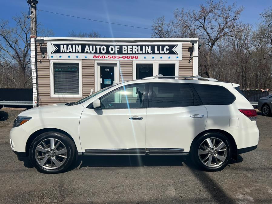 Used 2015 Nissan Pathfinder in Berlin, Connecticut | Main Auto of Berlin. Berlin, Connecticut