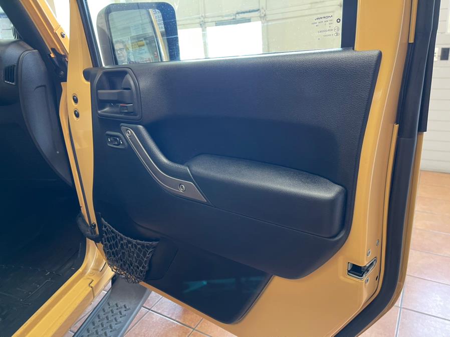2014 Jeep Wrangler Unlimited 4WD 4dr Sport, available for sale in Suffern, New York | Rockland Motor Sport. Suffern, New York 2014 Jeep Wrangler Unlimited 4WD 4dr Sport, available for sale in Suffern, New York | Rockland Motor Sport. Suffern, New York