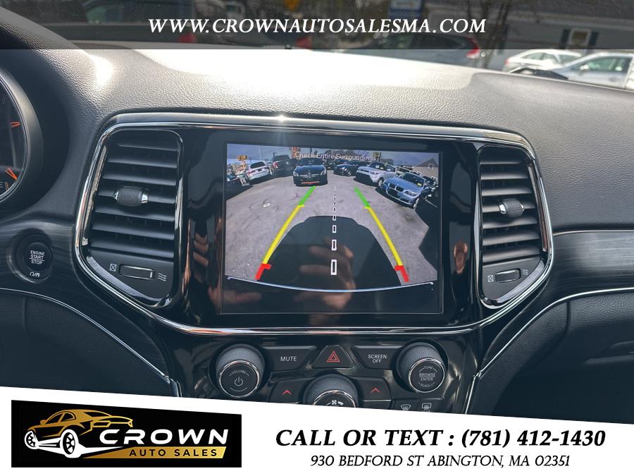 2019 Jeep Grand Cherokee Limited 4x4, available for sale in Abington, Massachusetts | Crown Auto Sales. Abington, Massachusetts 2019 Jeep Grand Cherokee Limited 4x4, available for sale in Abington, Massachusetts | Crown Auto Sales. Abington, Massachusetts