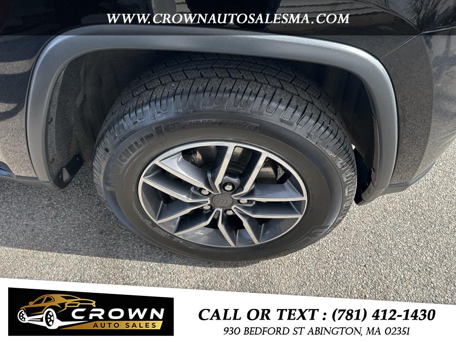 2019 Jeep Grand Cherokee Limited 4x4, available for sale in Abington, Massachusetts | Crown Auto Sales. Abington, Massachusetts 2019 Jeep Grand Cherokee Limited 4x4, available for sale in Abington, Massachusetts | Crown Auto Sales. Abington, Massachusetts