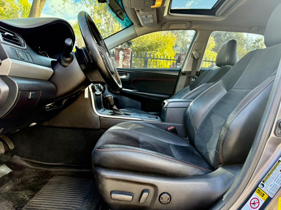2016 Toyota Camry 4dr Sdn I4 Auto XSE (Natl), available for sale in Tarzana, California | Ivanna Auto. Tarzana, California 2016 Toyota Camry 4dr Sdn I4 Auto XSE (Natl), available for sale in Tarzana, California | Ivanna Auto. Tarzana, California