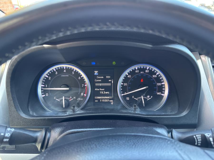 2017 Toyota Highlander XLE V6 AWD, available for sale in Waterbury, Connecticut | National Auto Brokers, Inc.. Waterbury, Connecticut 2017 Toyota Highlander XLE V6 AWD, available for sale in Waterbury, Connecticut | National Auto Brokers, Inc.. Waterbury, Connecticut