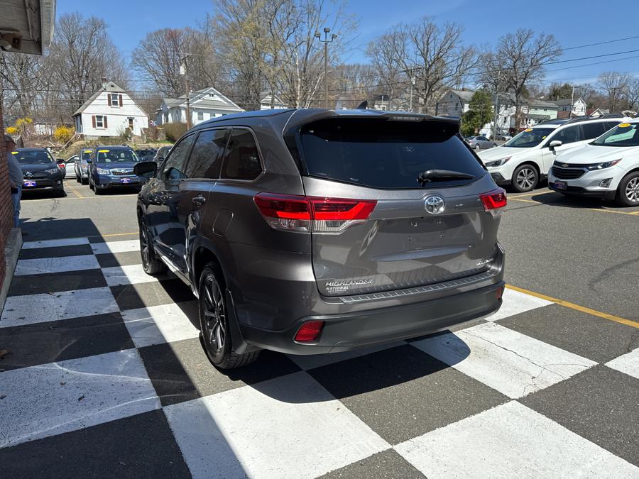 2017 Toyota Highlander XLE V6 AWD, available for sale in Waterbury, Connecticut | National Auto Brokers, Inc.. Waterbury, Connecticut 2017 Toyota Highlander XLE V6 AWD, available for sale in Waterbury, Connecticut | National Auto Brokers, Inc.. Waterbury, Connecticut