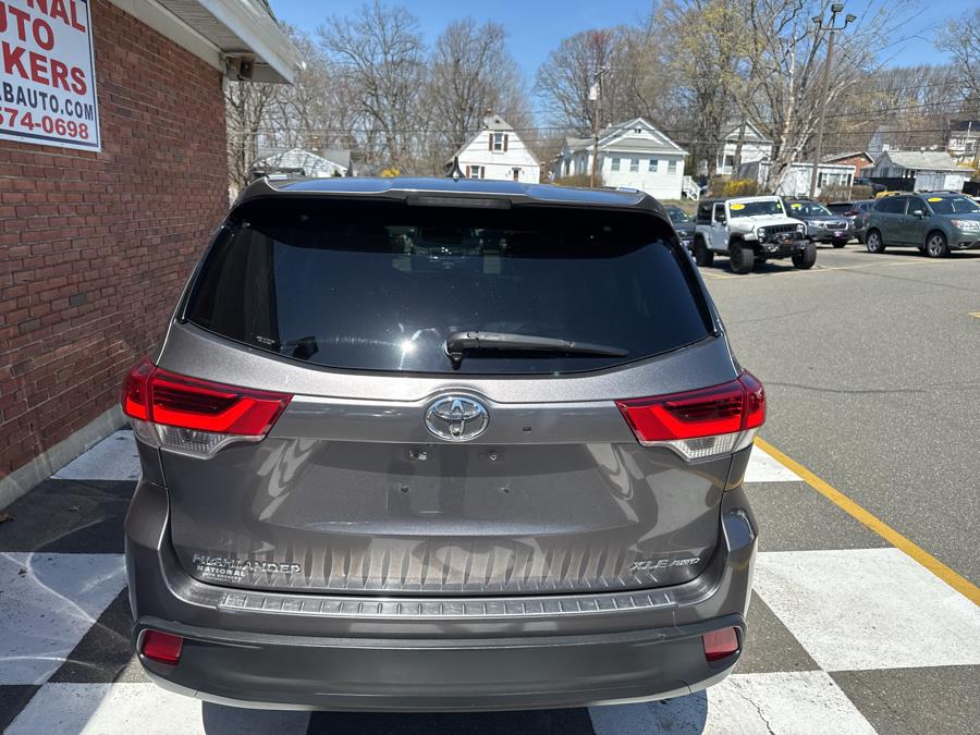2017 Toyota Highlander XLE V6 AWD, available for sale in Waterbury, Connecticut | National Auto Brokers, Inc.. Waterbury, Connecticut 2017 Toyota Highlander XLE V6 AWD, available for sale in Waterbury, Connecticut | National Auto Brokers, Inc.. Waterbury, Connecticut