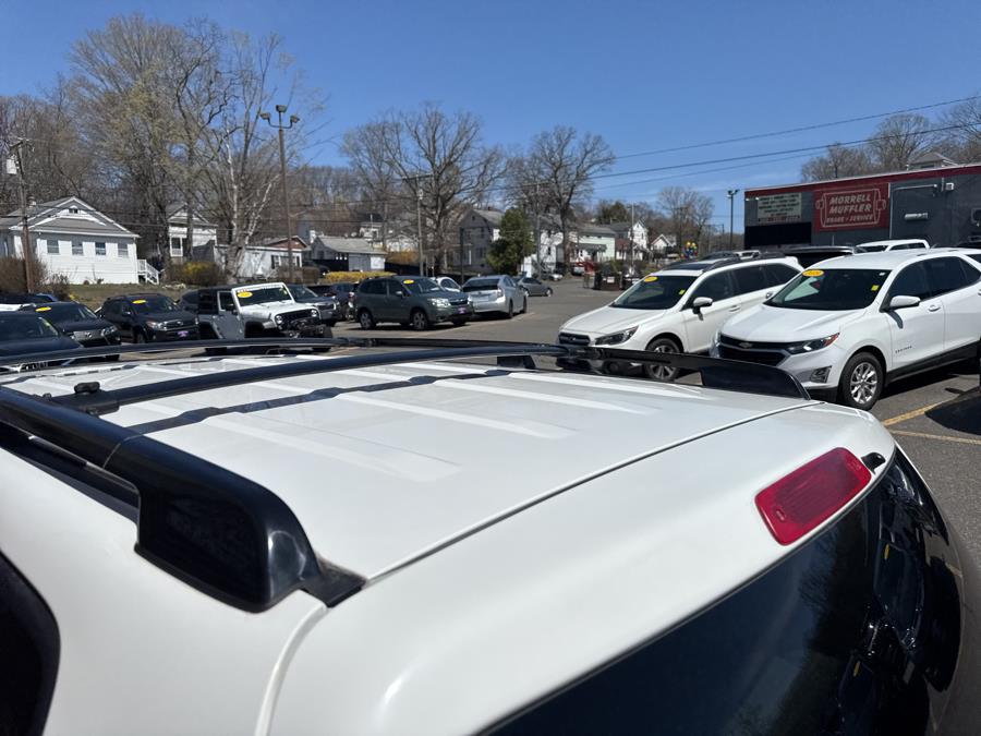 2006 Toyota Highlander 4dr V6 4WD w/3rd Row, available for sale in Waterbury, Connecticut | National Auto Brokers, Inc.. Waterbury, Connecticut 2006 Toyota Highlander 4dr V6 4WD w/3rd Row, available for sale in Waterbury, Connecticut | National Auto Brokers, Inc.. Waterbury, Connecticut