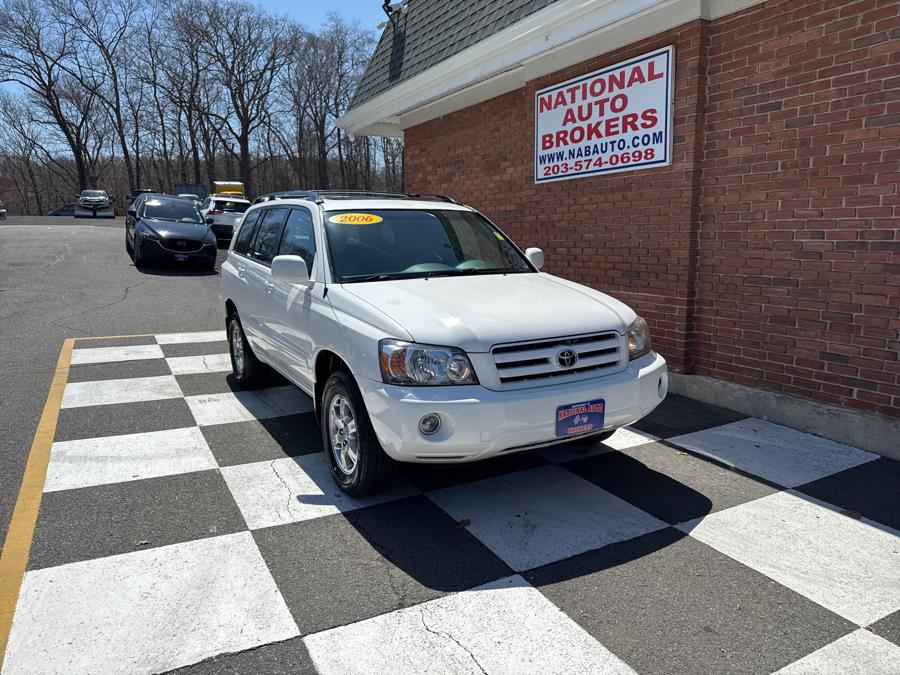 2006 Toyota Highlander 4dr V6 4WD w/3rd Row, available for sale in Waterbury, Connecticut | National Auto Brokers, Inc.. Waterbury, Connecticut 2006 Toyota Highlander 4dr V6 4WD w/3rd Row, available for sale in Waterbury, Connecticut | National Auto Brokers, Inc.. Waterbury, Connecticut