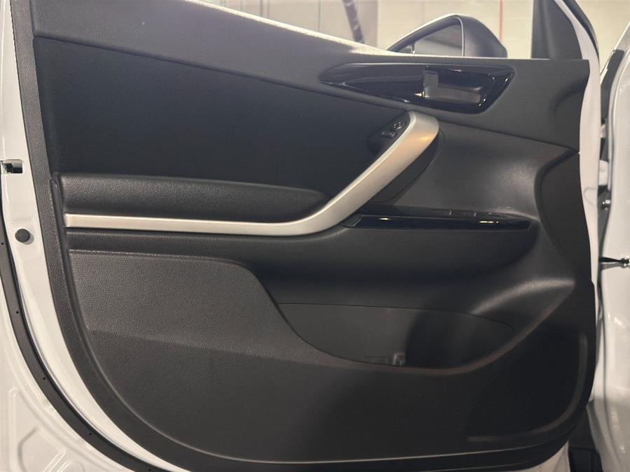 2025 Mitsubishi Eclipse Cross LE, available for sale in Woodside, New York | Drive Central. Woodside, New York 2025 Mitsubishi Eclipse Cross LE, available for sale in Woodside, New York | Drive Central. Woodside, New York