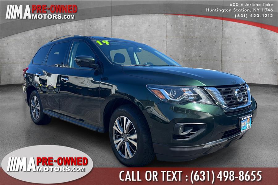 Used 2019 Nissan Pathfinder in Huntington Station, New York | M & A Motors. Huntington Station, New York