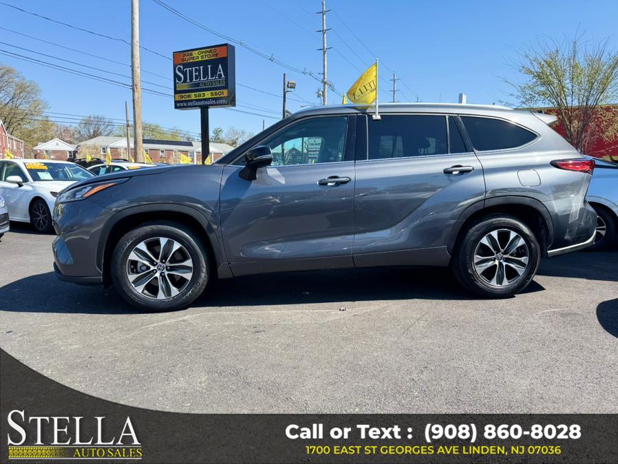 2020 Toyota Highlander XLE FWD (Natl), available for sale in Linden, New Jersey | Stella Auto Sales. Linden, New Jersey 2020 Toyota Highlander XLE FWD (Natl), available for sale in Linden, New Jersey | Stella Auto Sales. Linden, New Jersey
