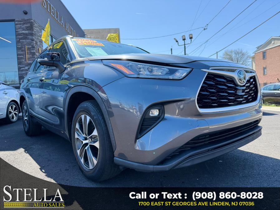 2020 Toyota Highlander XLE FWD (Natl), available for sale in Linden, New Jersey | Stella Auto Sales. Linden, New Jersey 2020 Toyota Highlander XLE FWD (Natl), available for sale in Linden, New Jersey | Stella Auto Sales. Linden, New Jersey