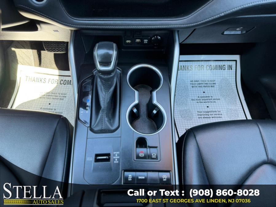 2020 Toyota Highlander XLE FWD (Natl), available for sale in Linden, New Jersey | Stella Auto Sales. Linden, New Jersey 2020 Toyota Highlander XLE FWD (Natl), available for sale in Linden, New Jersey | Stella Auto Sales. Linden, New Jersey