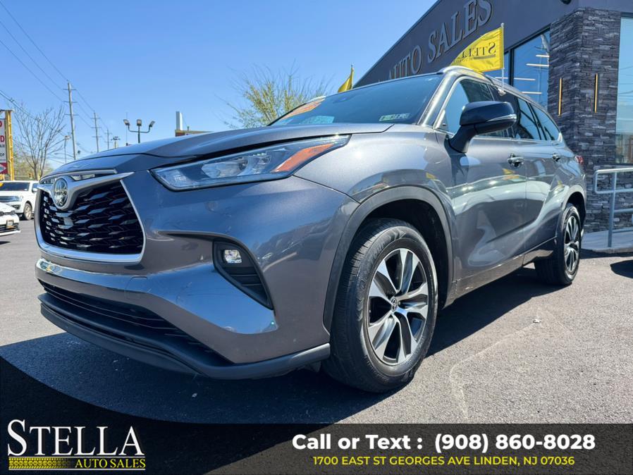 2020 Toyota Highlander XLE FWD (Natl), available for sale in Linden, New Jersey | Stella Auto Sales. Linden, New Jersey 2020 Toyota Highlander XLE FWD (Natl), available for sale in Linden, New Jersey | Stella Auto Sales. Linden, New Jersey