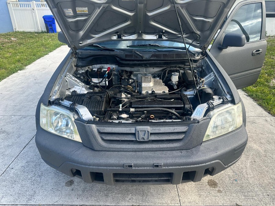 2001 Honda CR-V 2WD LX Auto, available for sale in Hollywood, Florida | Select Auto Hollywood. Hollywood, Florida 2001 Honda CR-V 2WD LX Auto, available for sale in Hollywood, Florida | Select Auto Hollywood. Hollywood, Florida
